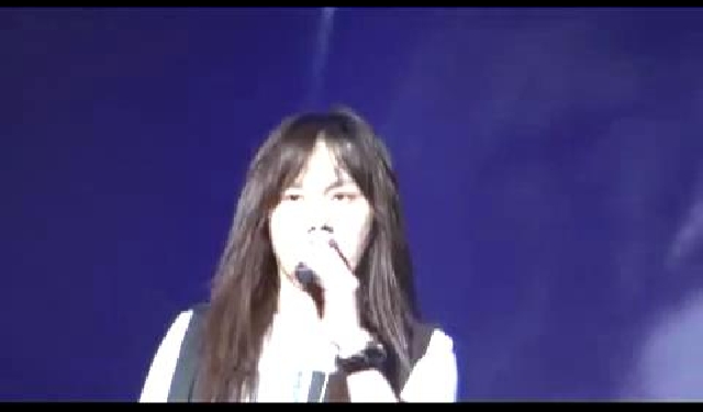 팬의 지적에 왕 삐침